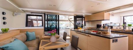 OPAL   Lagoon Catamaran Lagoon 620 Interior 11