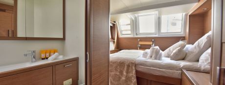 Adriatic Tiger  Lagoon Catamaran Lagoon 620 Interior 20