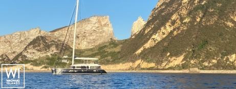 Blue Griffin  Lagoon Catamaran Lagoon 620 Exterior 15