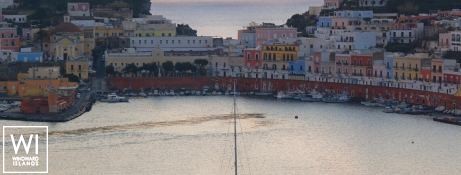 Blue Griffin  Lagoon Catamaran Lagoon 620 Exterior 16