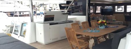 Six Degrees  Lagoon Catamaran Lagoon 620 Interior 28