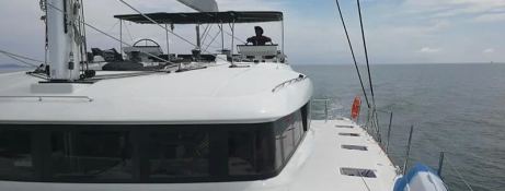 Six Degrees  Lagoon Catamaran Lagoon 620 Exterior 6