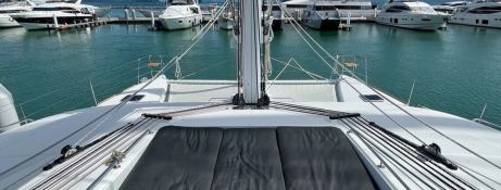 Six Degrees  Lagoon Catamaran Lagoon 620 Exterior 20