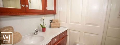 AURELIUS (ex Annagine) JOM Sloop 34M Interior 10