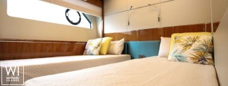 V  Sunseeker Predator 74' Interior 16