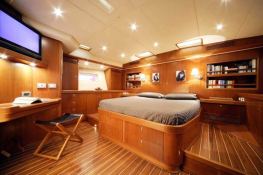 DHARMA  Southern Wind Sloop 100' Interior 0