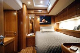 DHARMA  Southern Wind Sloop 100' Interior 4