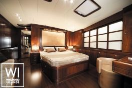 Farandwide  Southern Wind Sloop 100' Interior 5