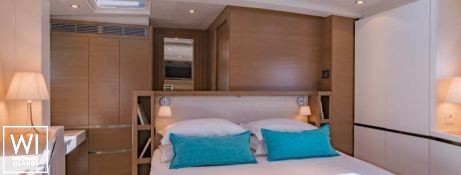 Neyina  CNB Sloop 76' Interior 12