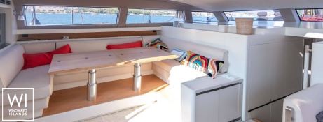 Bubbles  CNB Sloop 76' Interior 1