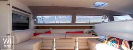 Bubbles  CNB Sloop 76' Interior 1