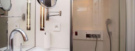 Bubbles  CNB Sloop 76' Interior 1