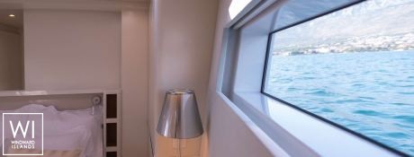 Bubbles  CNB Sloop 76' Interior 1