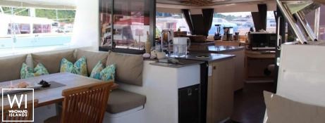 Cashmere  (ex SEA DRAGON) Fountaine Pajot Saba 50 Interior 1
