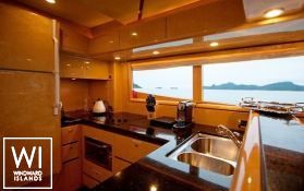 Dyna 70 Dyna Craft Interior 4