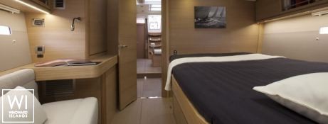 DRUNKEN SAILOR (ex MIMOSA) Dufour Yachts Dufour 560 Interior 16