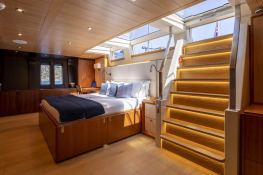 Sharlou (ex Sarissa) Vitters Sloop 42M Interior 6