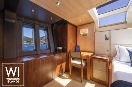 Sharlou (ex Sarissa) Vitters Sloop 42M Interior 7