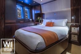 Sharlou (ex Sarissa) Vitters Sloop 42M Interior 9