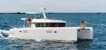 Power 40 Lagoon Catamaran Exterior 2