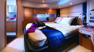 Manhattan 64' Sunseeker Interior 3