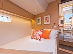 Nada III  Jeanneau Jeanneau 64 Interior 3