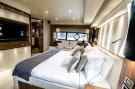 THE NAKOA  Sunseeker Yacht 28M Interior 7