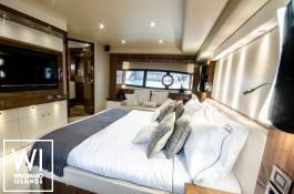 THE NAKOA  Sunseeker Yacht 28M Interior 7