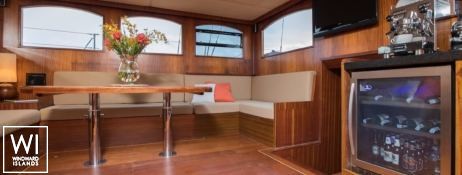 THE BLUE   Schooner 28M Interior 28