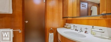 JFF (ex Ohana) Overmarine Mangusta 108 Interior 1