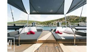 Rox Star   Ketch  40M Interior 9