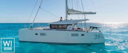Lagoon 39 Lagoon Catamaran Exterior 3