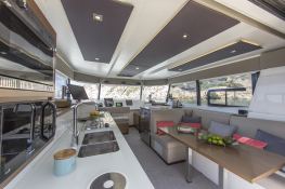 MY 37 Fountaine Pajot Interior 1