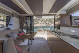 MY 37 Fountaine Pajot Interior 2