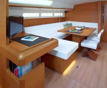 Sun Odyssey 519 Jeanneau Interior 4