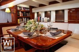 Aventure   Ketch  29M Interior 6