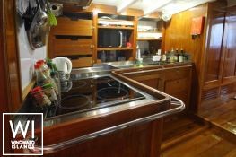 Aventure   Ketch  29M Interior 10