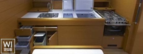Sun Odyssey 479 Jeanneau Interior 2