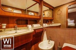 La Numero Uno (ex Clan VI) Perini Navi Ketch 40M Interior 12