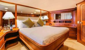 La Numero Uno (ex Clan VI) Perini Navi Ketch 40M Interior 17