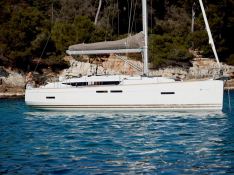 Sun Odyssey 419 Jeanneau Exterior 3