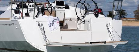 Sun Odyssey 419 Jeanneau Exterior 5
