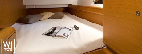 Sun Odyssey 419 Jeanneau Interior 6