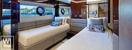 SYNERGY  Sunseeker Yacht 86' Interior 24