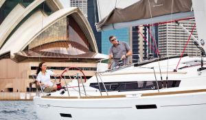 Sun Odyssey 389 Jeanneau Exterior 2