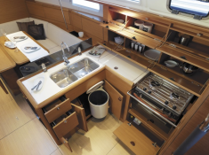 Sun Odyssey 389 Jeanneau Interior 1