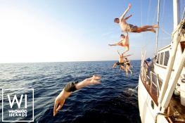 Meta IV   Ketch  26M Exterior 8