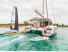 Lagoon 42 Lagoon Catamaran Exterior 2