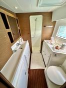 Tango  Lagoon Catamaran Lagoon 42 Interior 13