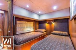 Octavia  Sunseeker Predator 82' Interior 11